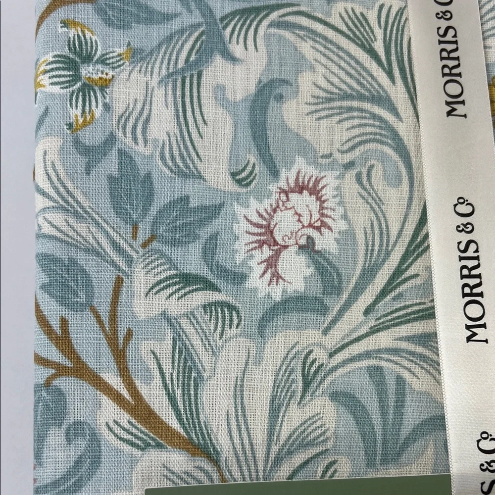 William MORRIS Co Tablecloth Leicester Blue Floral Spring Cotton 60 X 84 NEW